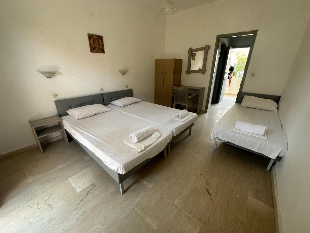 Full House Kavos Hotel Bagian luar foto