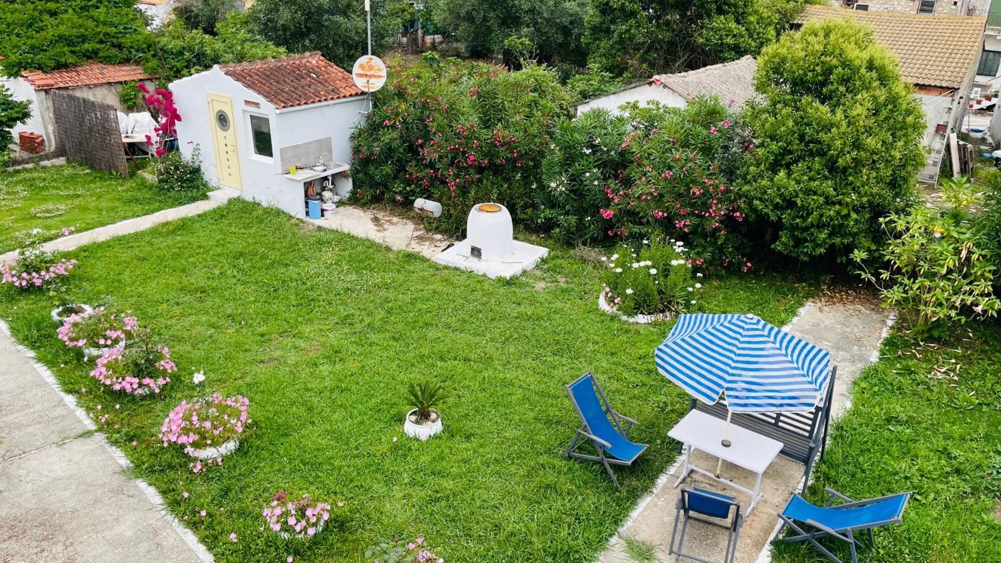 Full House Kavos Hotel Bagian luar foto